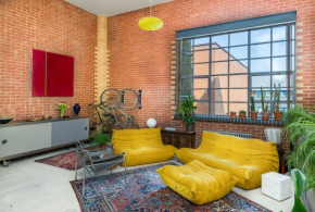 Sensational Shoreditch Loft close to Barbican by UndertheDoormat, London